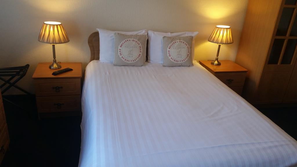 Halfway House Hotel Larne